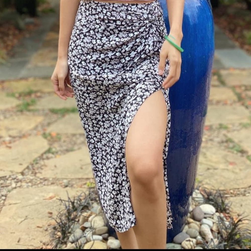 ABECROMBIE High Waist Floral Slit Thigh Midi Skirt